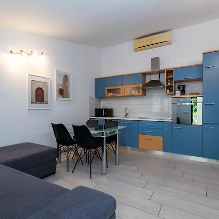 Maca Apartments & Suites Traù Esterno foto
