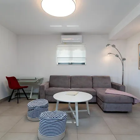 Maca Apartments & Suites Traù Esterno foto