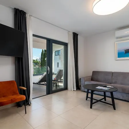 Maca Apartments & Suites Traù Esterno foto