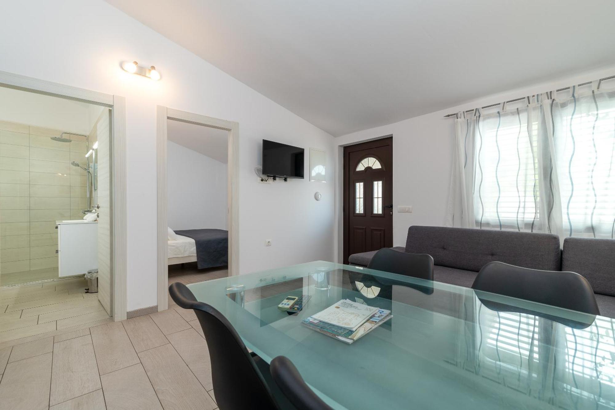 Maca & Apartment *