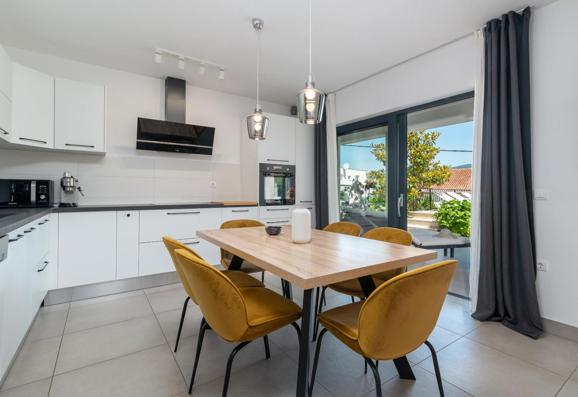 Maca & Apartment