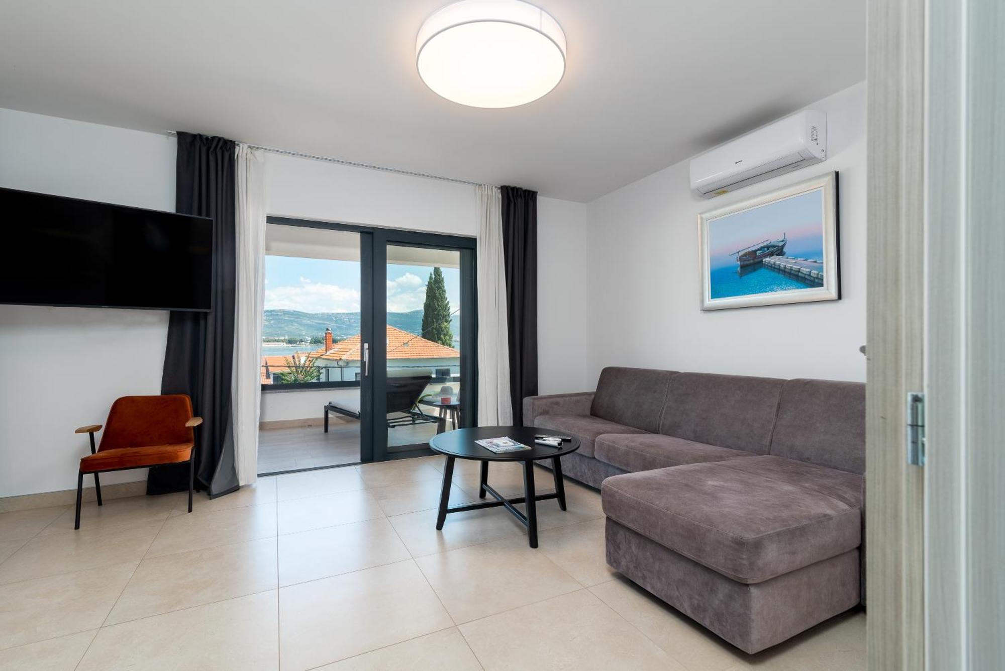 Maca & Apartment Trogir