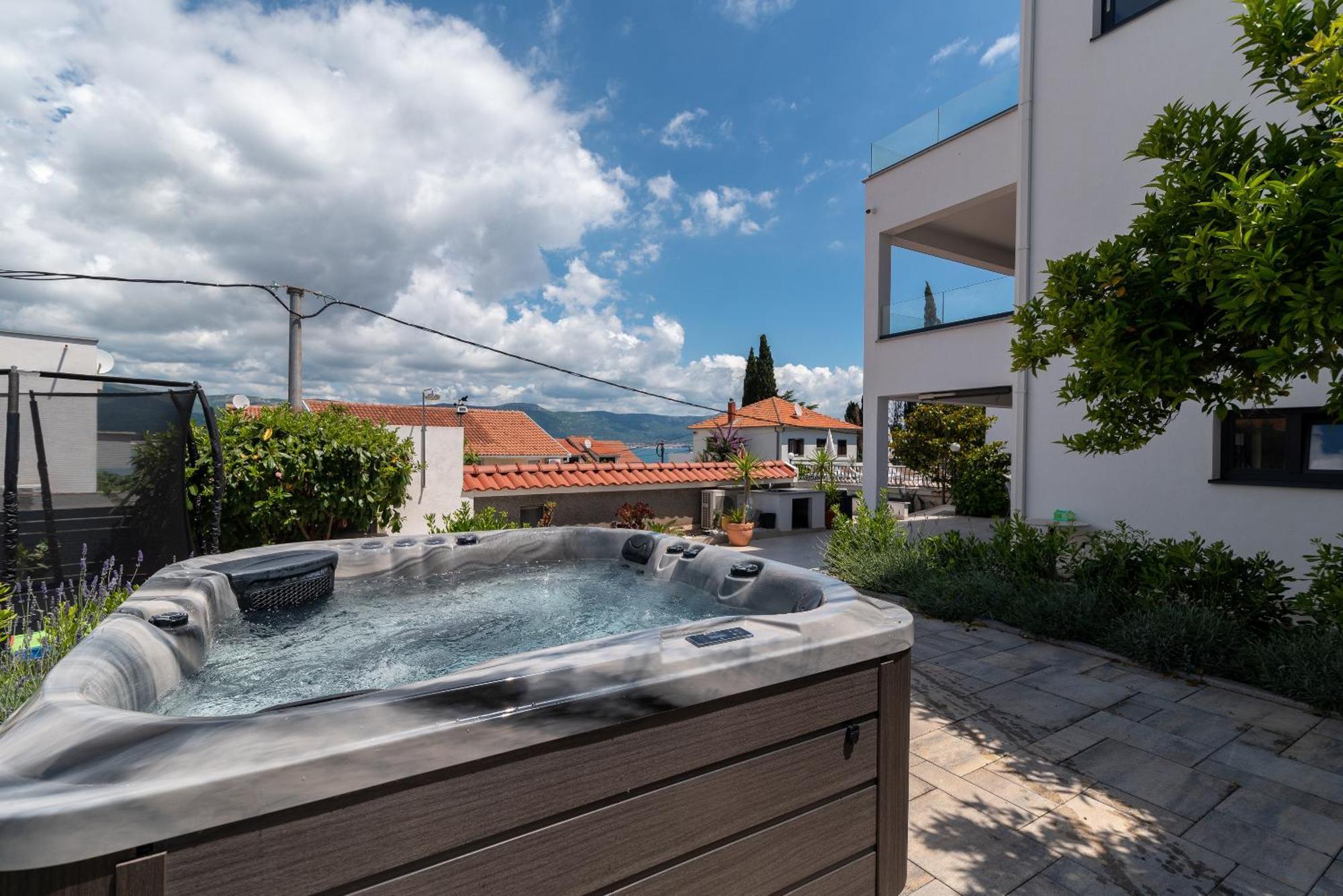 Maca & Apartment